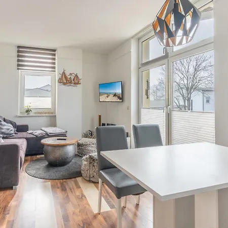 Haus Godewind 5 Mit Balkon Und Strandkorb Binz